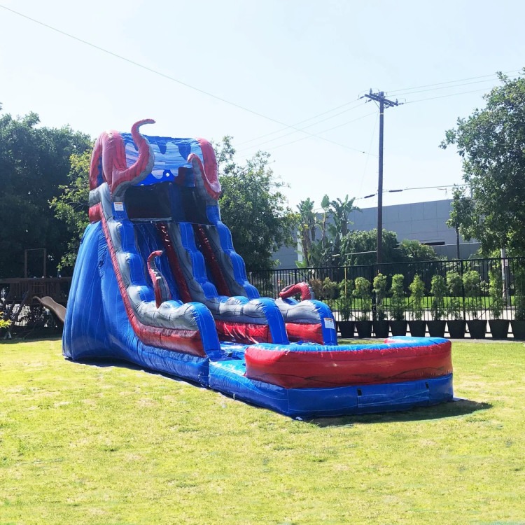 19 Ft Ocean Battle Slide